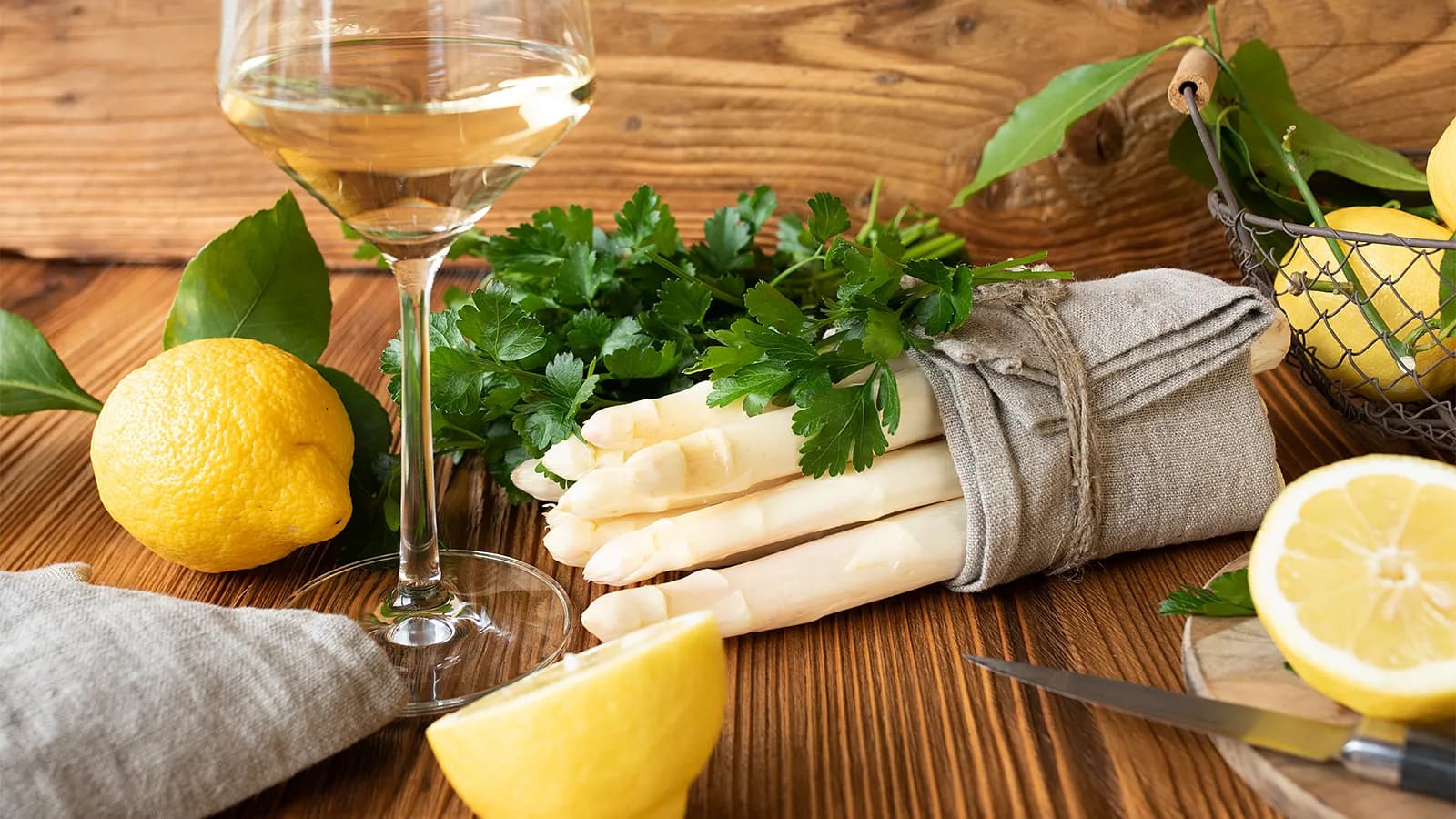 Weintasting: Spargelweine im Weinlager Eimsbüttel